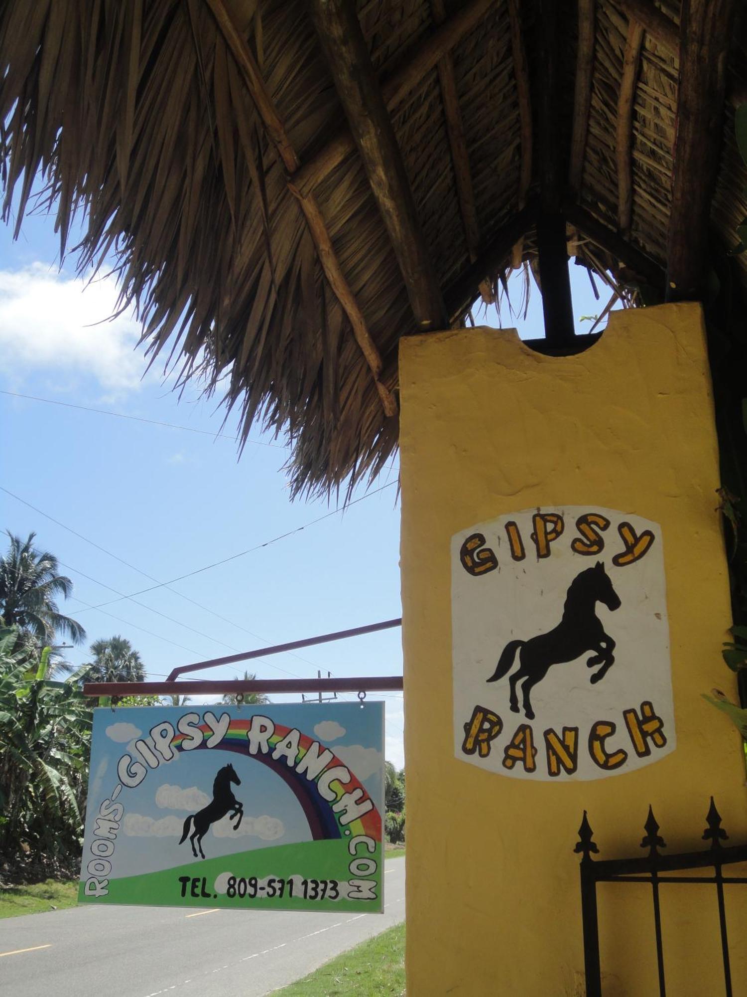 Gipsy Ranch Rooms Cabarete Exterior photo