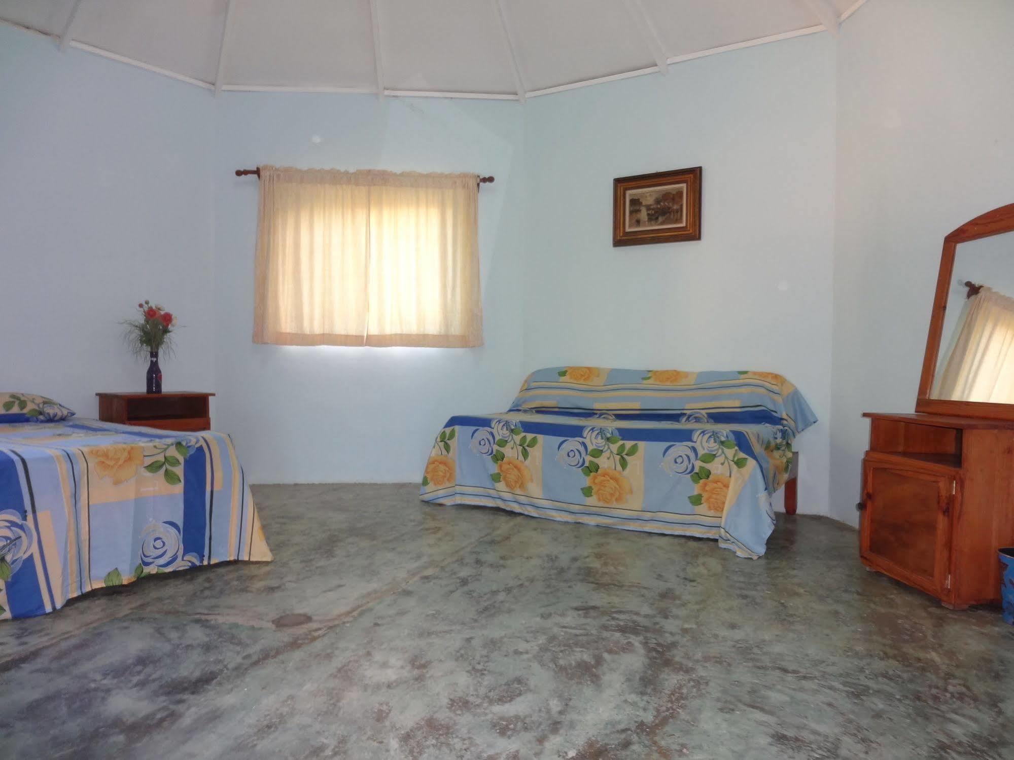 Gipsy Ranch Rooms Cabarete Exterior photo